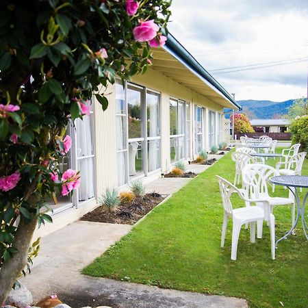 Alpenhorn Motel Te Anau Esterno foto