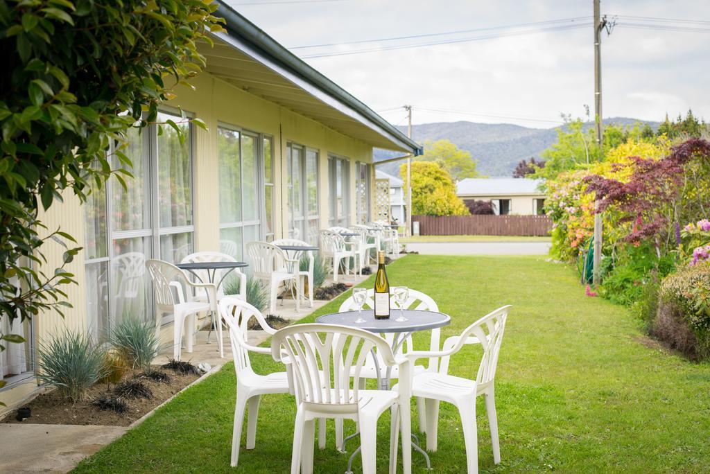 Alpenhorn Motel Te Anau Esterno foto