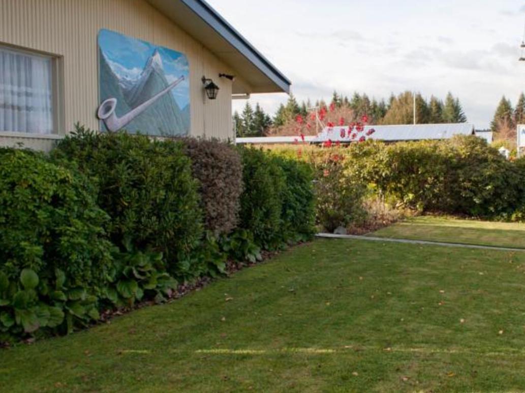 Alpenhorn Motel Te Anau Esterno foto
